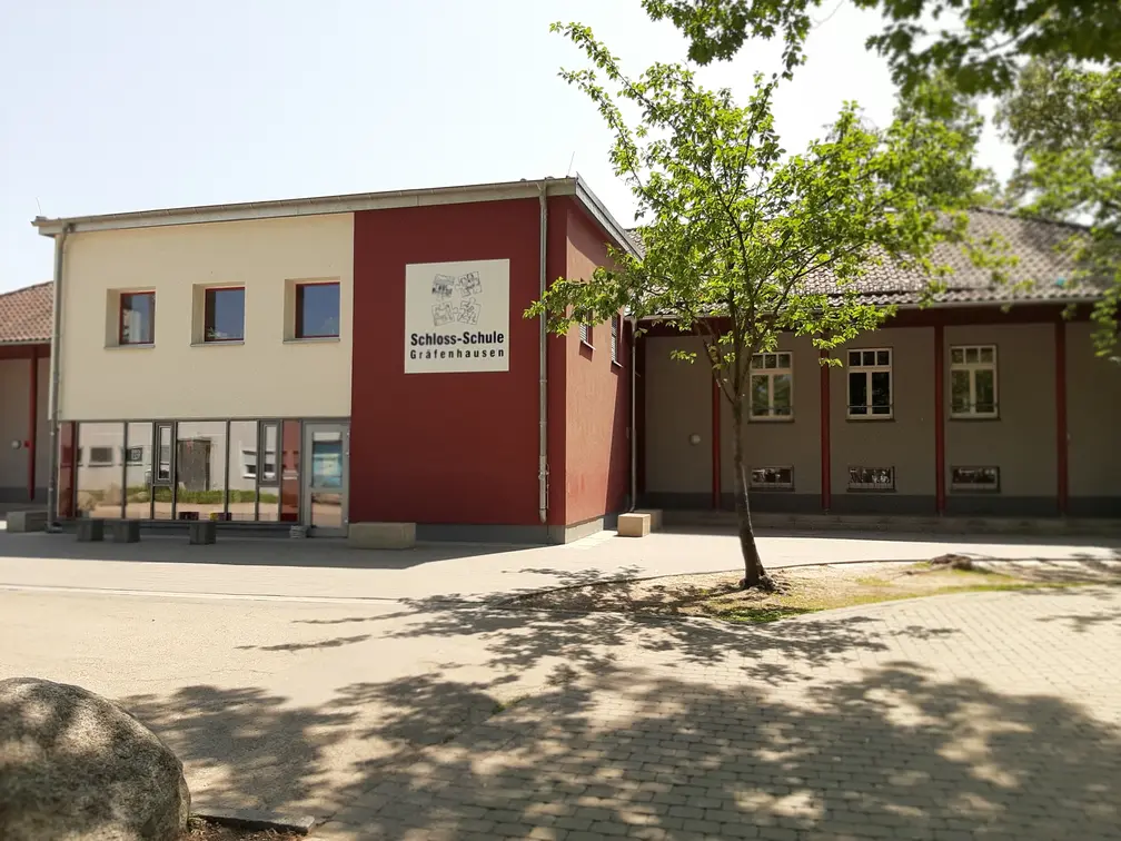 Das Verwaltungsgebäude der Schloss-Schule